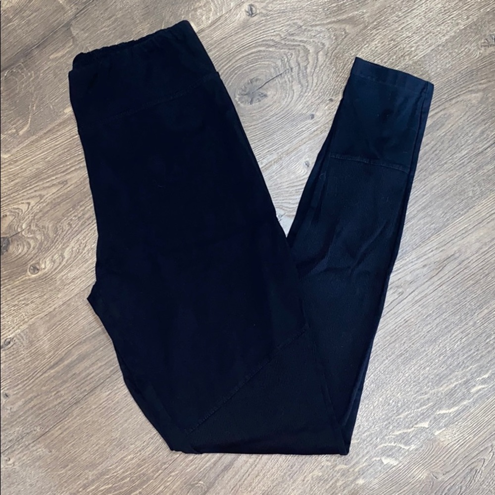 Mona B Leggings